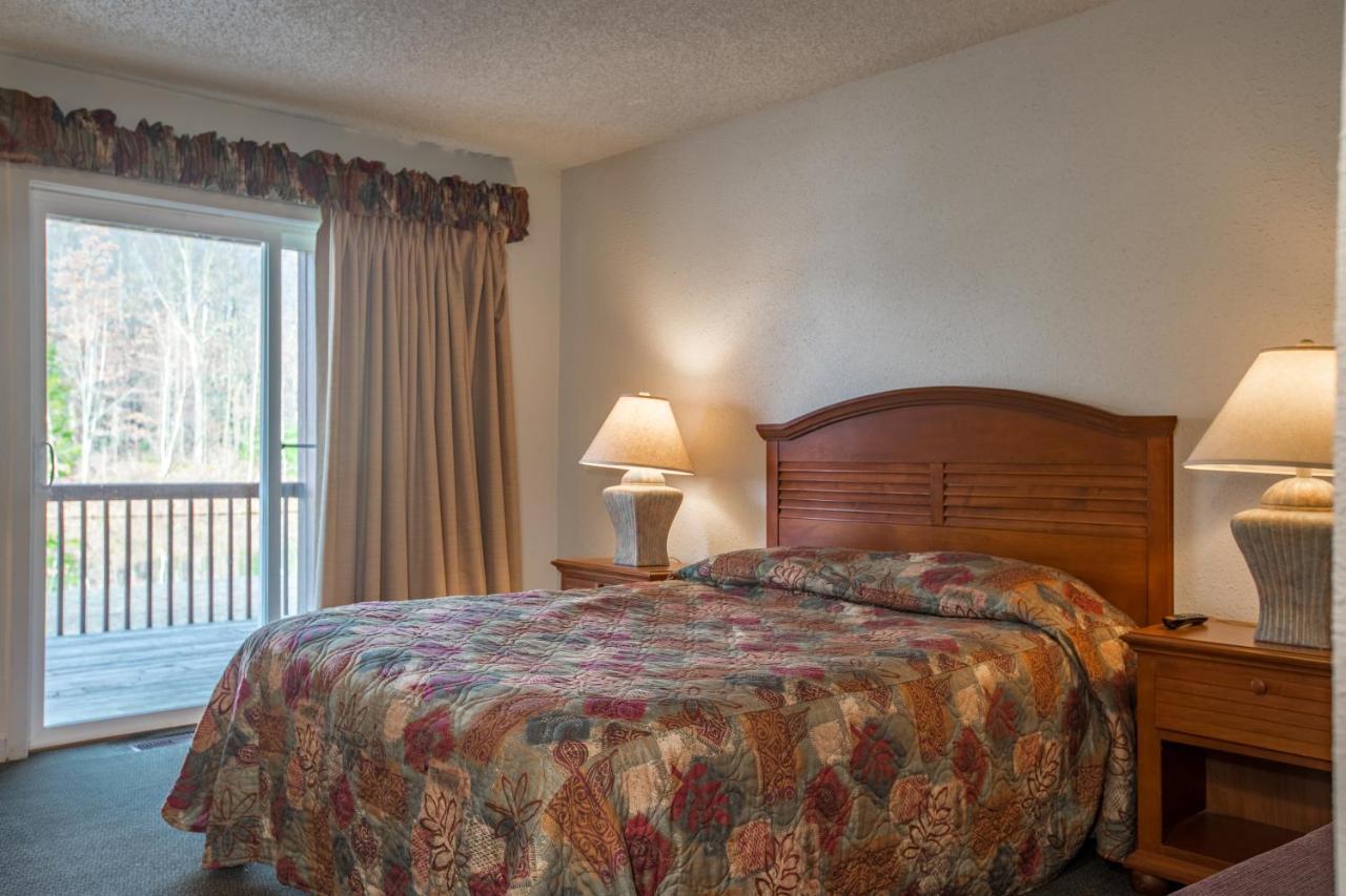 Crown Resorts At The Poconos Drums Ngoại thất bức ảnh